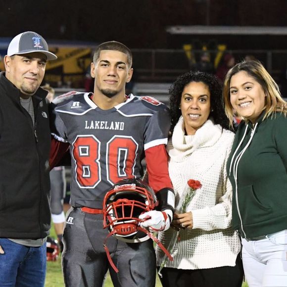 Meet your Posher, Justin - Picture 1 of 1